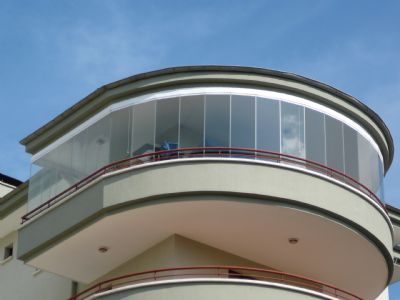 Glasstech Cam Balkon - GLASSTECH marka katlanIr cam balkon sistemlerini ve askIlI vitrin sistemlerini reten firmamIz kalit