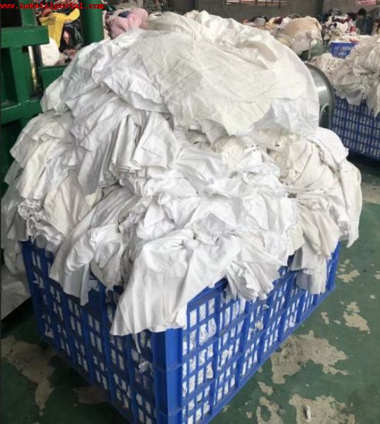 We would like to buy Used Hotel towels, Hotel bed linens, Table linens, Staff clothes etc for Africa        <br><br>We are supplying used hotel textiles to Africa in our company based in Poland. <br><br>
For Africa We buy used textiles from hotels, accommodation facilities, dormitories, restaurants, sports centers and healthcare facilities, <br><br>
  I am looking for second hand used towels, Used bedspreads, Used curtains, Used table linens, Used work clothes and other Used sheet fabrics.