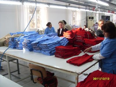 tekstil fason dikim ve imalat ihracat<br><br>ifd tekstil �r�nleri kaban,  ceket,  pantolon,  g�mlek,  �anta,  kot �retimi-  fason dikimi