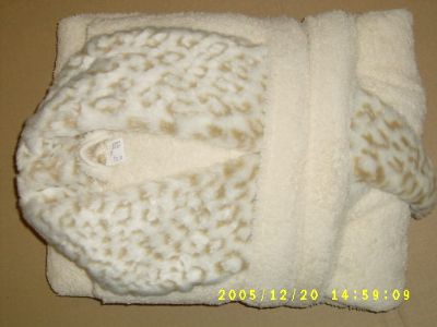 ANNA TEXTiLE - ANNATEX towel and barobe
firma olarak havlu - bornoz airlikli ihracat yapmaktayiz. bununla birlik