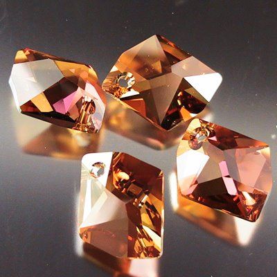 GENMAK CRYSTAL SAN VE TiC LTD - Kesme kristal Dikme talar ve bijuteri talarI,  Kesme kristal Dmeler,  Cam Retro Reflektrler,  K
