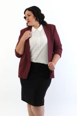 Firmam�z Tasar�m ve imalat yapmaktad�r.  Bayan �st grup iki ayr� markam�z bulunmaktad�r.  Bluz,  Tunik,  G�mlek,  Ceket,  H�rka,  ikili tak�m,  �rme ve dokuma alan�nda tasar�m ve imalat ger�ekle�tirmektedir.  <BR><B>Firmam�zda 44 -  50 Beden aras� B�y�k beden bayan giyim �retimide vard�r<br> Yurtd��� ihracat alan�nda i�birli�i i�inde �al��aca��m�z m�messillik firmalar� aranmaktad�r.  <br><br>Tekstil,  �rme,  dokuma,  bayan �st grup giyim,  bluz,  tunik,  g�mlek,  ikili tak�m,  ceket,  h�rka,  triko<br><br>B�y�k beden bayan giyim �reticisi,  B�y�k beden bayan giyim �reticileri,  B�y�k beden bayan giyim imalat��s�,  B�y�k beden bayan giyim imalat��lar�,  B�y�k beden bayan giyim ihracat��s�,  B�y�k beden bayan giyim ihracat��lar�,  B�y�k beden bayan giyim toptanc�s�,  B�y�k beden bayan giyim toptanc�lar�,  giyim ihracat��s�,  Bayan giyim ihracat��lar�,  Bayan elbise imalat��s�,  Bayan elbise �reticisi,  Bayan elbise �reticileri,  Bayan elbise ihracat��s�,  Bayan elbise ihracat��lar�,  Bayan d�� giyim imalat��s�,  Bayan d�� giyim �reticisi,  Bayan d�� giyim �reticileri,  Bayan d�� giyim ihracat��s�,  Bayan d�� giyim ihracat��lar�