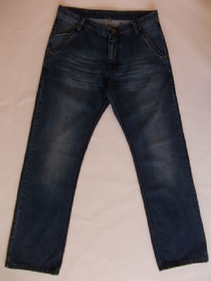 Hick Denim International  - Firmamz,  kalite ve uygun fiyat bir arada bulundurarak;bay,  bayan jeans,  spor giyim(  T-  Shirt,