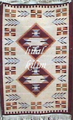 80*120 ebatynda seccade kilim...