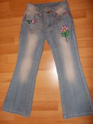 Hick Denim International  - Firmamz,  kalite ve uygun fiyat bir arada bulundurarak;bay,  bayan jeans,  spor giyim(  T-  Shirt,