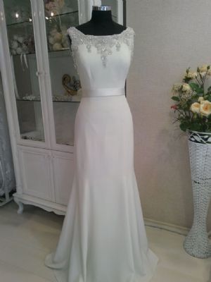 Sevinc Guney Couture - Sevinc Guney Couture bir gelinlik markasidir.  Magazalarinda musterileri ile bire bir calismak ile b