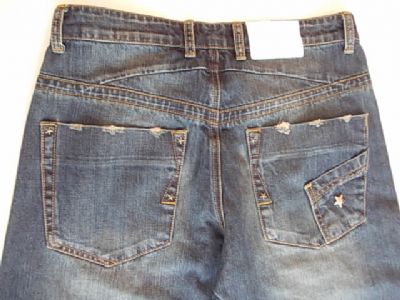 Hick Denim International  - Firmamz,  kalite ve uygun fiyat bir arada bulundurarak;bay,  bayan jeans,  spor giyim(  T-  Shirt,