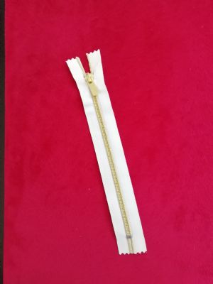 ZERGOLD TEKST�L �R�NLER� - ZERGOLD TEKST�l �R�NLER� ve YAN �R�NLER
Tekstil yan �r�nleri,  �rme ve dokuma lastik,  tres lastik,