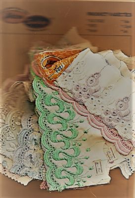 Hayma Tekstil - Akten Tekstil ( ARV KAYITTIR) - Akten Tekstil<br>
Hayma Tekstil<BR>Brode,  gpr,  yaka,  gprlez,  gelinlik tl,  aplik,  motif, 