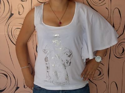 Hick Denim International  - Firmamz,  kalite ve uygun fiyat bir arada bulundurarak;bay,  bayan jeans,  spor giyim(  T-  Shirt,