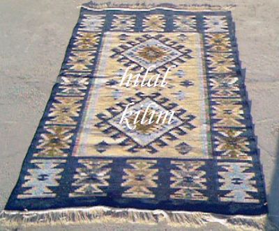 200*300 ebatynda 6 metrekare kilim...