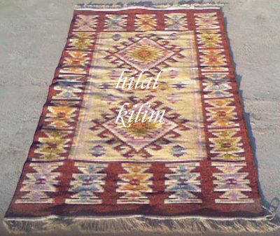 100*200 ve 100*300 ebatynda yolluk kilim...