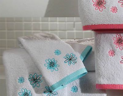 Gift<br><br>Towels ,  Bathrobes ,  Organic Towels ,  Kitchen Towels ,  Hooded Towels ,  Children Bathrobes and Towels ,  Organic Hand Towels .  <br><br>Havlu,  g�nl�k havlu,  el havlusu,  mutfak havlusu,  �zel havlu,  �zel,  hastane havlusu,  �zel havlu,  jean,  jean kuma & #351; ,  jean pantolan,  misafir havlusu,  hediyelik havlu,  hediyelik,  bornoz,  bayan bornoz,  erkek bornoz,  �ocuk bornoz,  k & #305; z �ocuk seti,  erkek �ocuk seti,  havlu seti,  spa havlusu,  banyo aksessuar & #305; .  