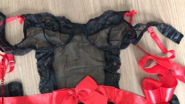 FANTAZ� S�TYEN FANTAZ� GECEL�K FANTAZ� �� G�Y�M ALINACAK /  YAPTIRILACAKTIR<br>
Kad�n Fantazi i� giyim,  Fantazi gecelik imalat��s� ar�yoruz<br>
Ortalama 40 model,  Her model 250 ile 1000 adet Fantazi i� giyim imalat� yapt�r�lacakt�r<br>
Bizim verece�imiz model ve marka ile Aksesuar kumas dahil imalat�� firmalar aran�yor<br>
Dolgusuz s�tyen<br>
Fantazi s�tyen k�lot tak�m.  Fantazi i� giyim.  Fantazi gecelik Sipari�lerimiz s�rekli olmaktad�r<br>
devaml� calisabilecegimiz<br>
Fantazi i� giyim imalat��lar� ariyoruz<br><br>