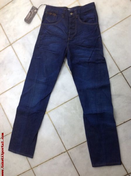 John Wayne kot pantolonu, John Wayne erkek kot pantolonu