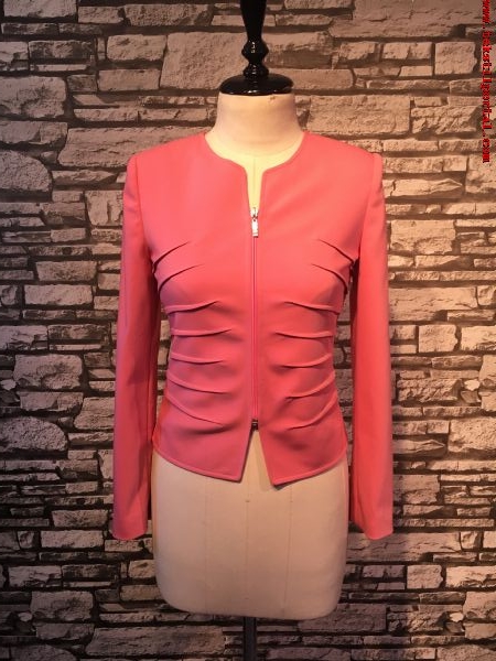 Female jackets manufacturer