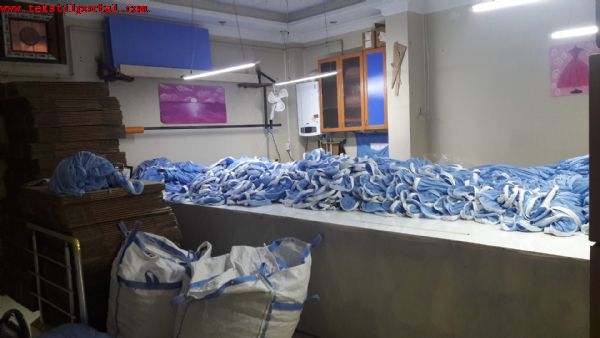 EV TEXT�LLER� FASON D�K�M ��LER� YAPILIR<br><br>4 overlok, 3 duz makinalarimizla ihracat kalitesinde ev tekstili �r�nleri biz dikebiliriz, k sim dikim paket yapabiliriz.<br>
�� yo�unlu�una g�re kapasitemizi �o�altabiliriz