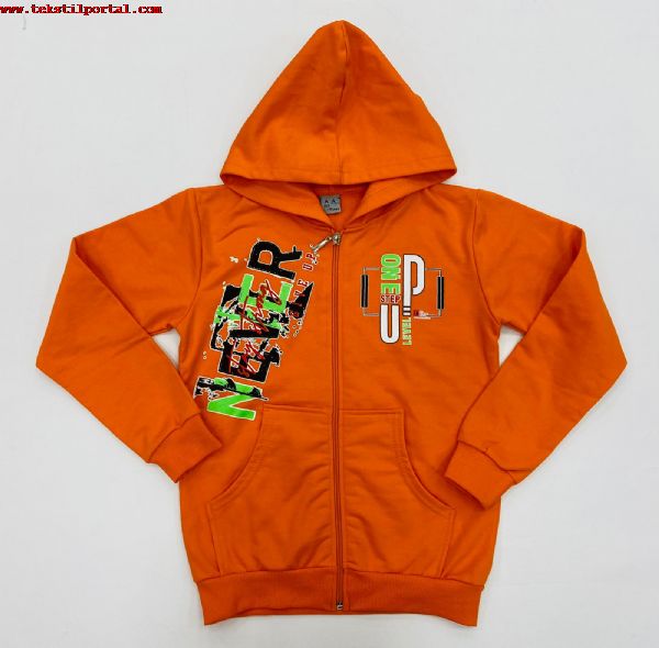 We are a manufacturer, wholesaler and exporter of knitted baby clothes, printed children's sweatshirts.