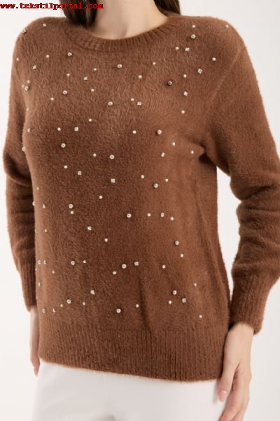 We are a women's sweater manufacturer, women's sweater wholesaler, and knitwear manufacturer in Istanbul.