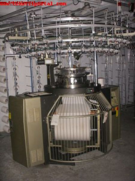 Dar pus �rme kuma� fasoncusu ar�yoruz