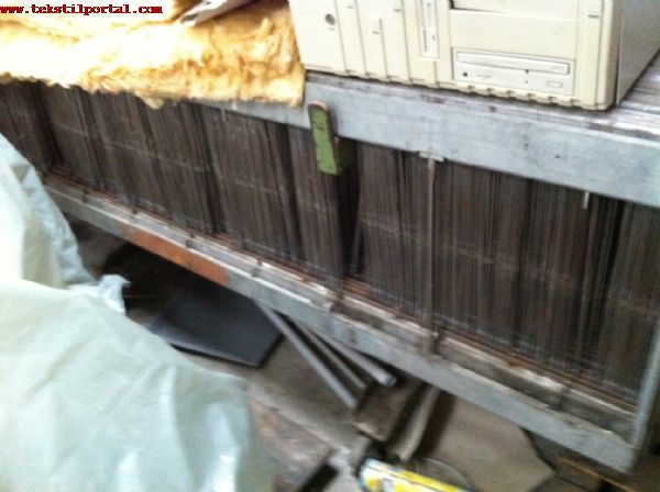 96 Pcs. Shaft Frames for Sulzer 85<br><br>96 Pcs. Heald Frames for Sulzer 85 looms<br>
 with available healds of 33cm. 
 Frames available with Carriage
 Further Details on request 
 and enclosed Photographs
